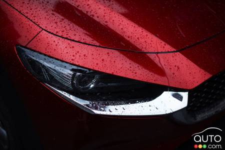 2020 Mazda CX-30, headlight